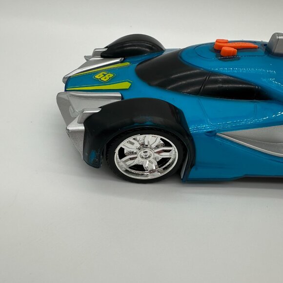 2019 Blue Hot Wheels Color Crasher Race Car Toy with Lights, Motion, & Sound 14" - Picture 7 of 9